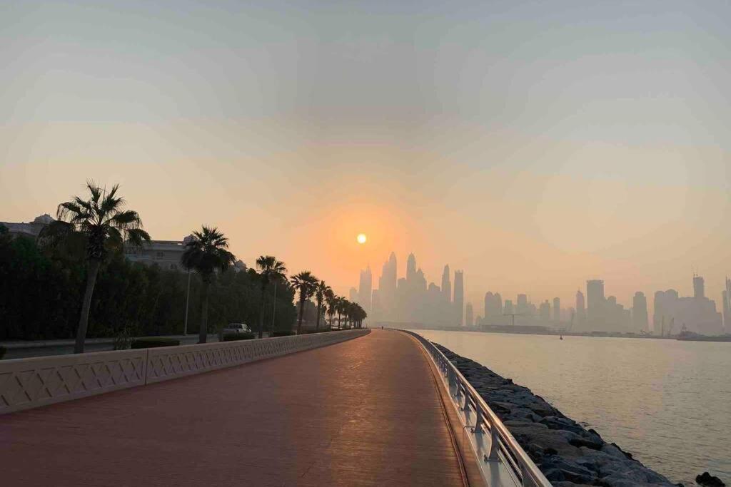 Balqis Residense Palm Jumeirah,Pool, Beach, Top Floor, Full Sea View, Restaurants Dubai Buitenkant foto
