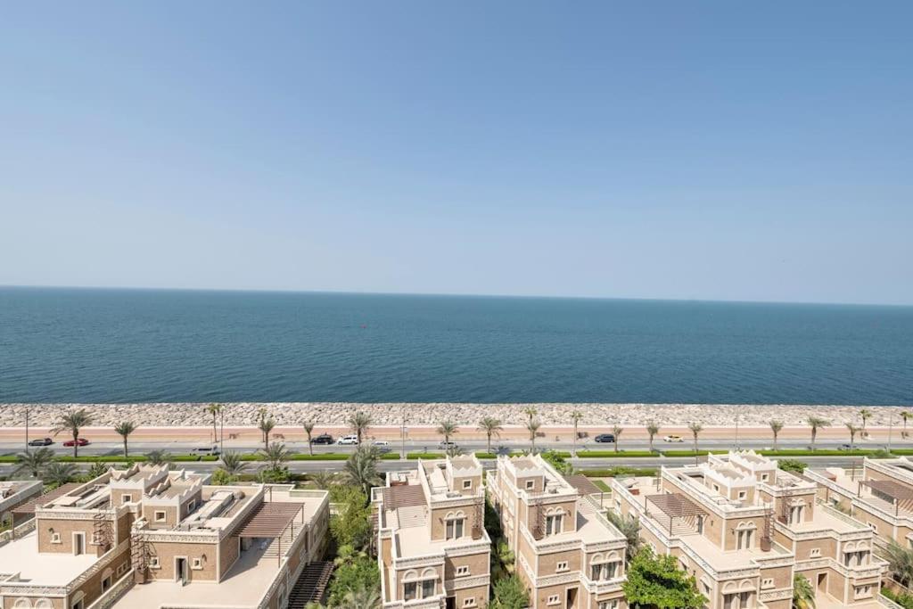 Balqis Residense Palm Jumeirah,Pool, Beach, Top Floor, Full Sea View, Restaurants Dubai Buitenkant foto