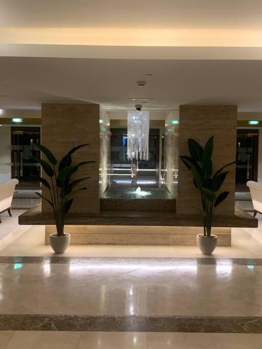 Balqis Residense Palm Jumeirah,Pool, Beach, Top Floor, Full Sea View, Restaurants Dubai Buitenkant foto
